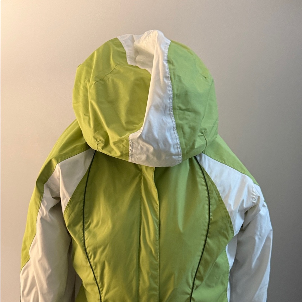 Columbia Lime and White Ski Jacket - Picture 4 of 16
